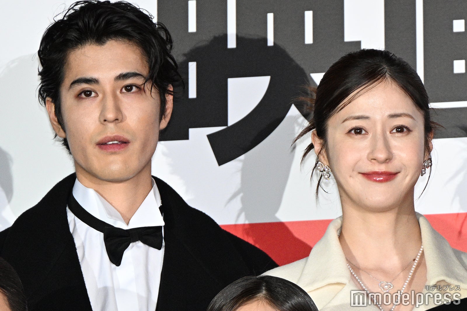 寛一郎、松本若菜（C）モデルプレス