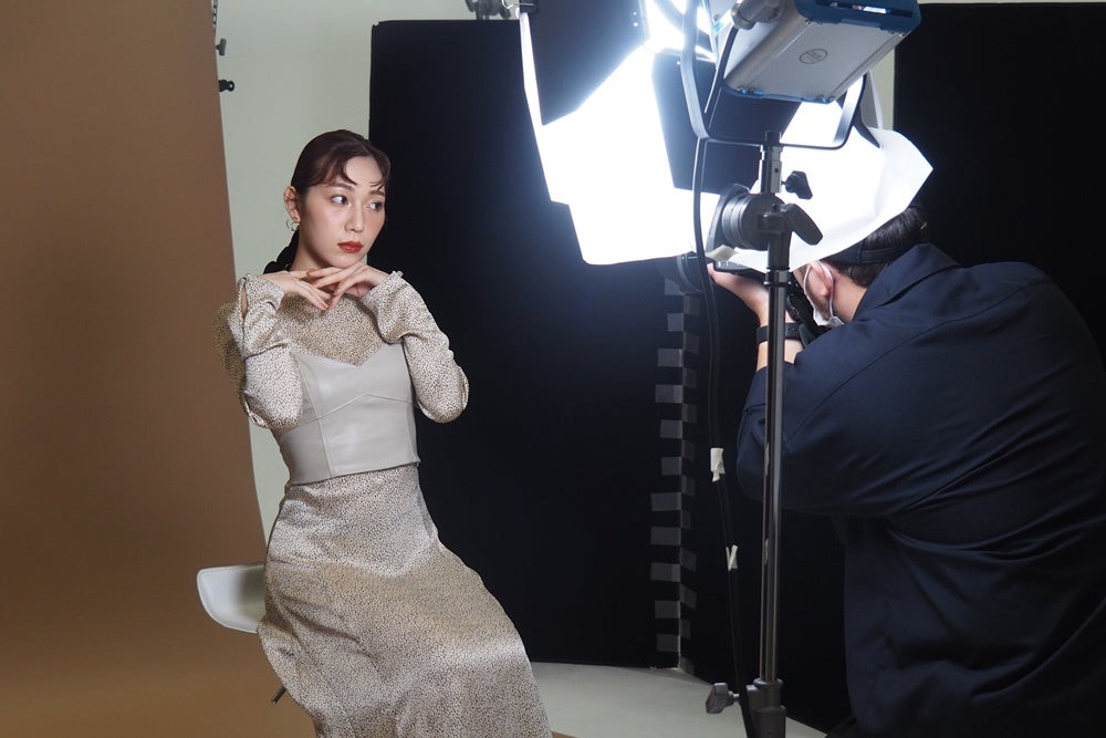 古川優香のRICAFROSH（リカフロッシュ）ラグトーマス・キット撮影