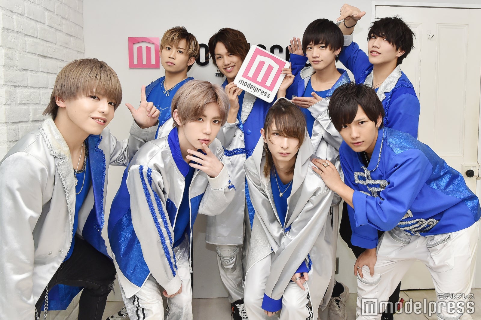 TRYZERO（後列左から）海道ロバート、TATSUYA、成瀬貴將、谷津翼（前列左から）時音、東条歩、染谷柚太、雨宮みさき（C）モデルプレス