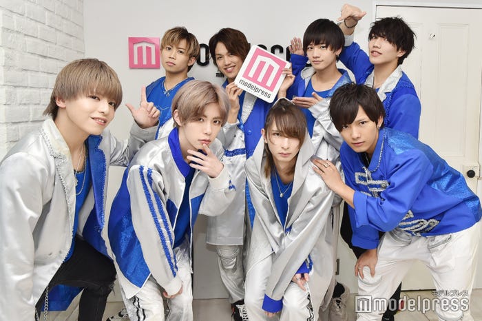 TRYZERO(後列左から)海道ロバート、TATSUYA、成瀬貴將、谷津翼(前列左から)時音、東条歩、染谷柚太、雨宮みさき(C)モデルプレス