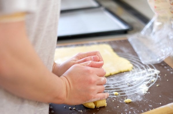 手作りお菓子は迷惑 ママ友からの差し入れ あなたはどう思う モデルプレス