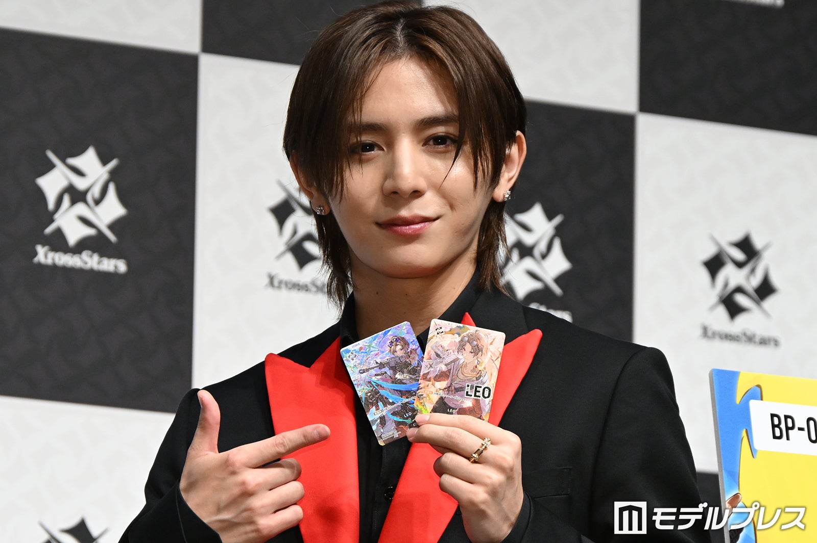 山田涼介、ゲームストリーマー「LEO」へ無意識に切り替える瞬間「ちょっとかっこよく描きすぎか！」完成したカードに笑み溢れる