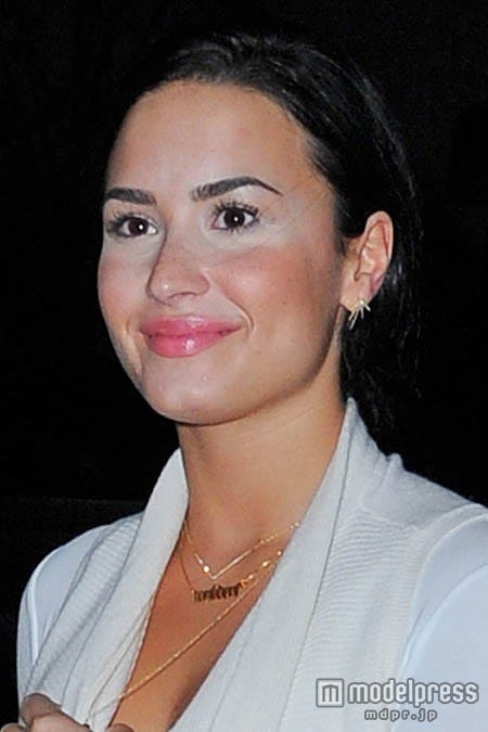 白い‥‥‥。Buzz Foto/Zeta Image