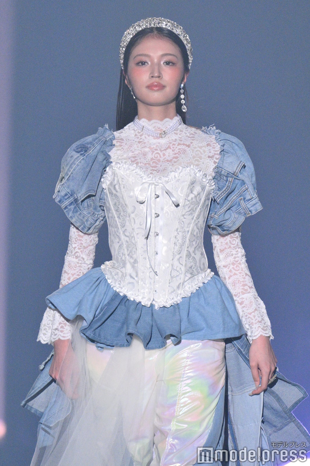 （C）モデルプレス