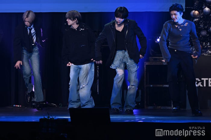 &TEAM(C)モデルプレス