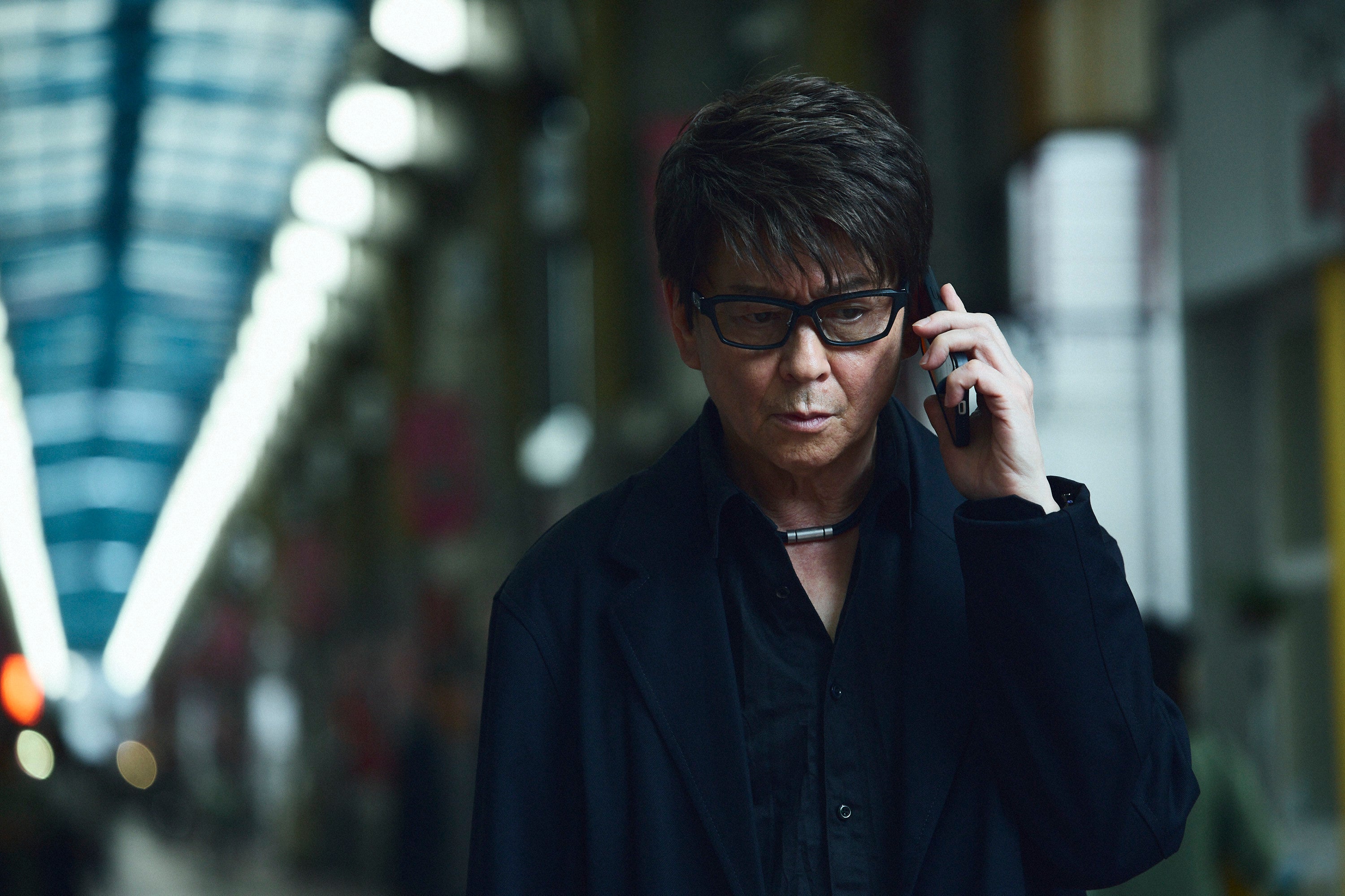 哀川翔「Qrosの女」第2話（C）「Qrosの女」製作委員会