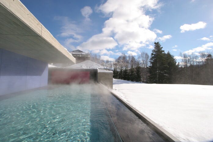 解放感抜群の「木林の湯」
