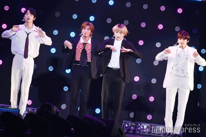 TOMORROW X TOGETHER(C)モデルプレス