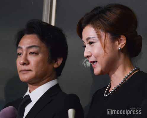 片岡愛之助&藤原紀香夫婦「ケイダッシュ」川村龍夫会長の通夜参列 涙浮かべる