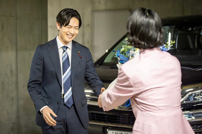 松下洸平、黒木華(C)カンテレ・フジテレビ