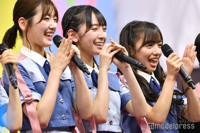 佐々木美玲、金村美玖、齊藤京子(C)モデルプレス