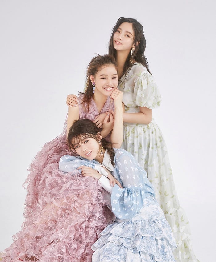 新川優愛&新木優子&馬場ふみか(C)non-no 7・8月合併号/集英社 撮影/土屋文護(TRON)