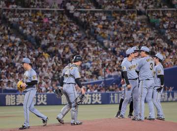 阪神 先発・下村がプロ入り最短の3回途中KO 初回は福永に先頭打者被弾、同点の三回は先頭から4連打