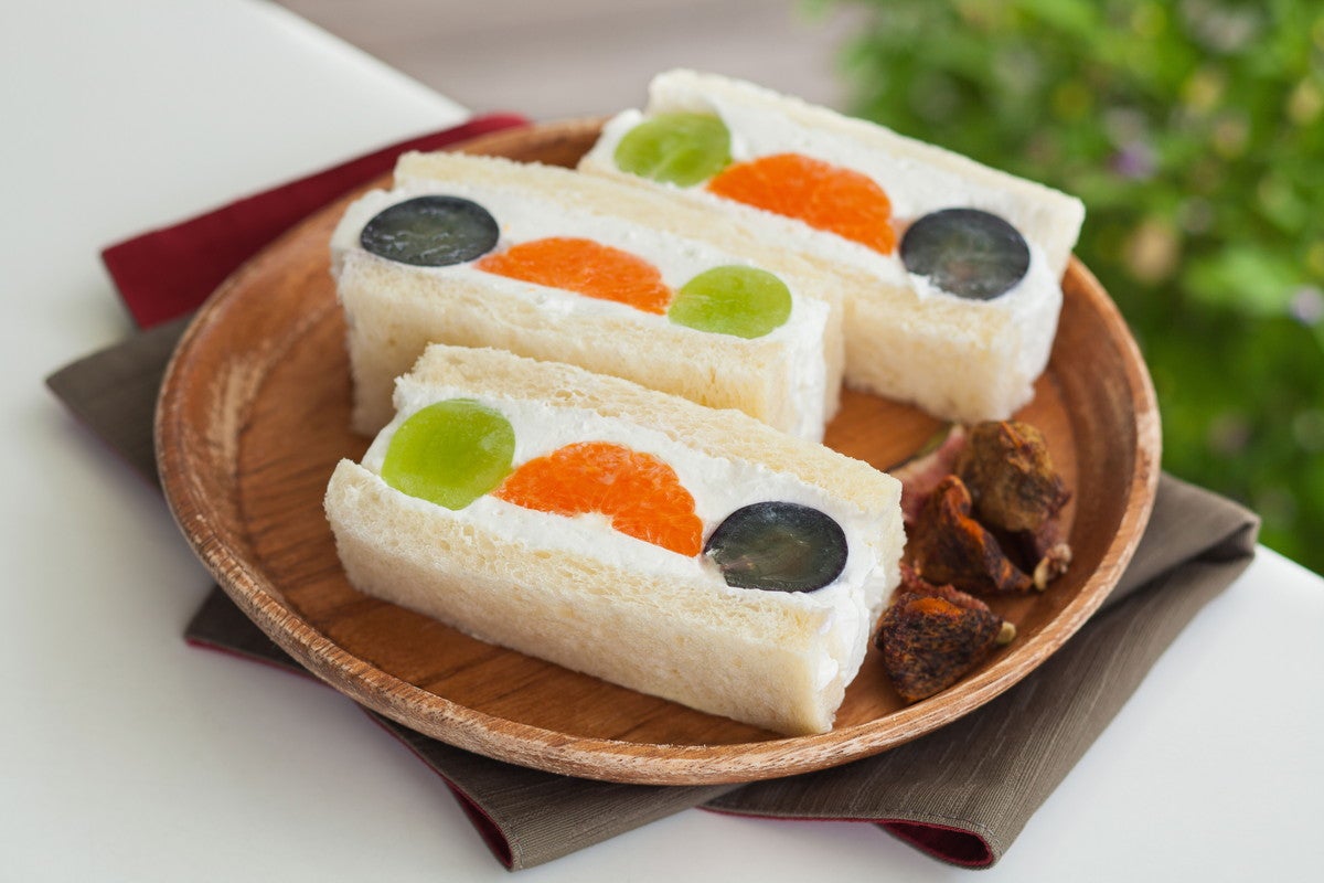 旬のフルーツサンド1,490円／画像提供：柑香園