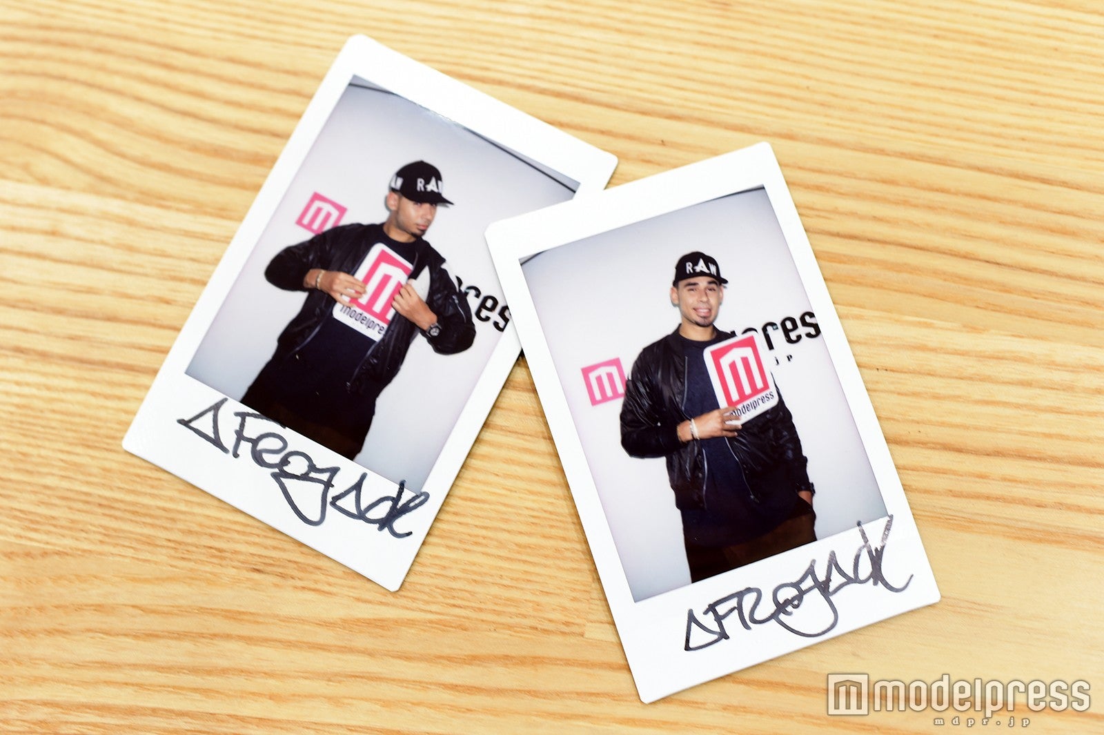 チェキ（C）モデルプレス