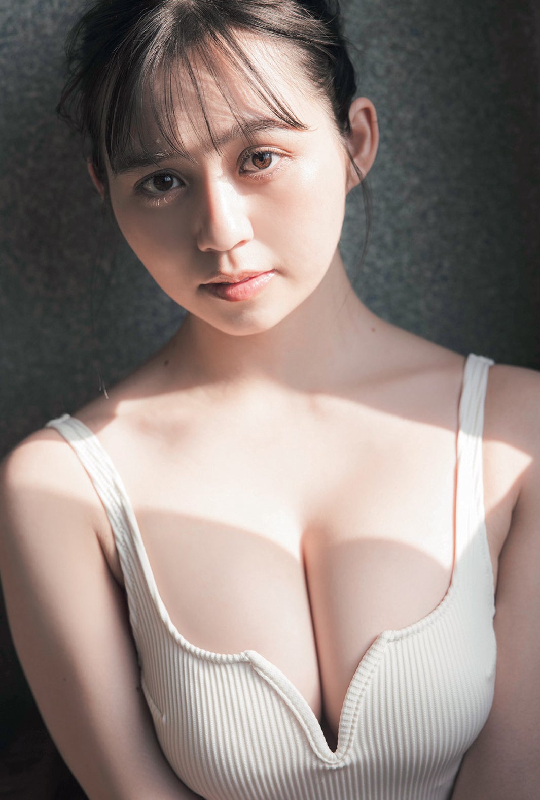 美澄衿依／「B.L.T.2022年4月号」ローソンエンタテインメント特典ポストカード（提供写真）