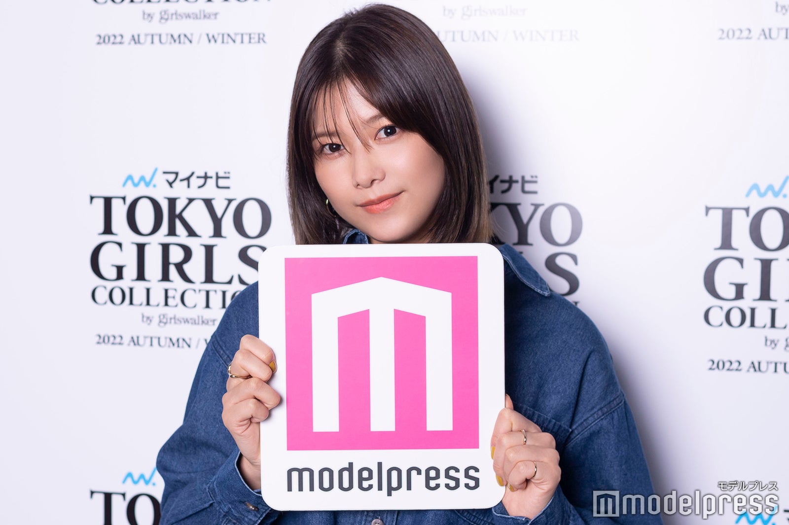 モデルプレスのインタビューに応じた、渡邉理佐（C）モデルプレス