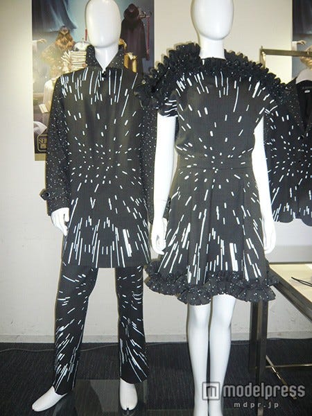 ワンピース(C)&TM Lucasfilm Ltd.