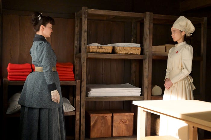 多部未華子、生田絵梨花「風、薫る」第107話(C)NHK