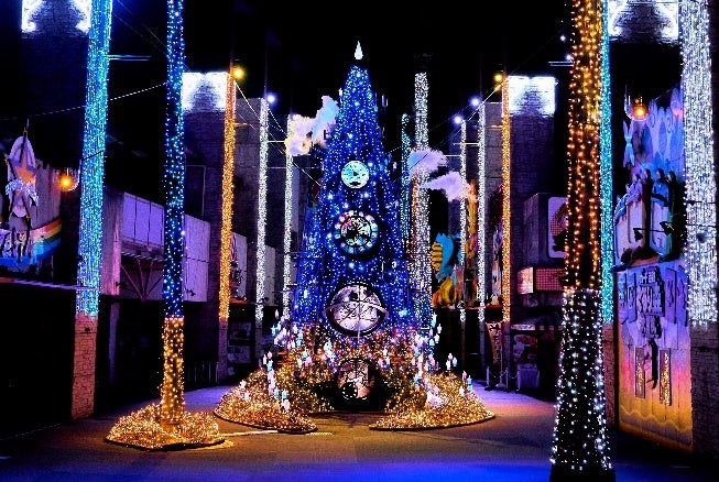 大阪ひらパーのイルミイベント 光の遊園地 音と光の魔法にかかるショー演出やランタン広場 女子旅プレス