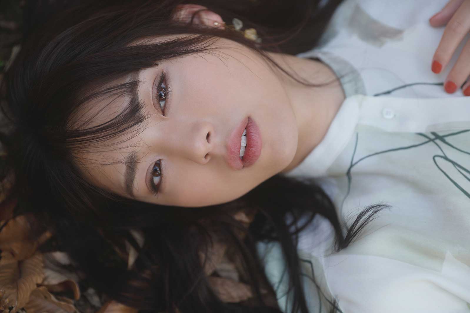 撮影：三宮幹史／井手上漠フォトエッセイ「タイトル未定」（講談社）より