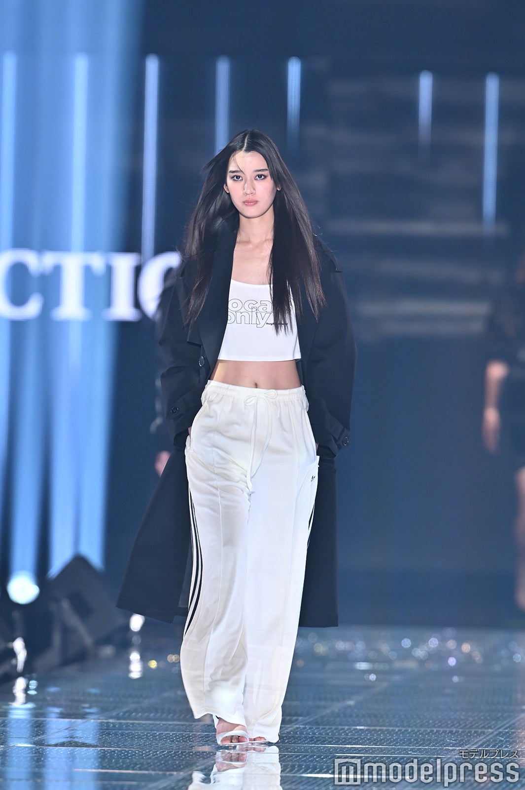 （C）モデルプレス