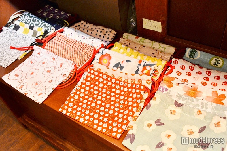 手ぬぐいでできた巾着／画像提供：くるみや