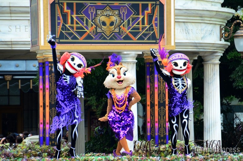 「ニューヨーク・ハロウィーン・フォリーズ」クラリスとシンガーのスケルトン