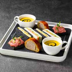 モリ―のサンドウィッチセレクション/ブラックローストビーフカナッペ/パンプキンスープ/提供画像