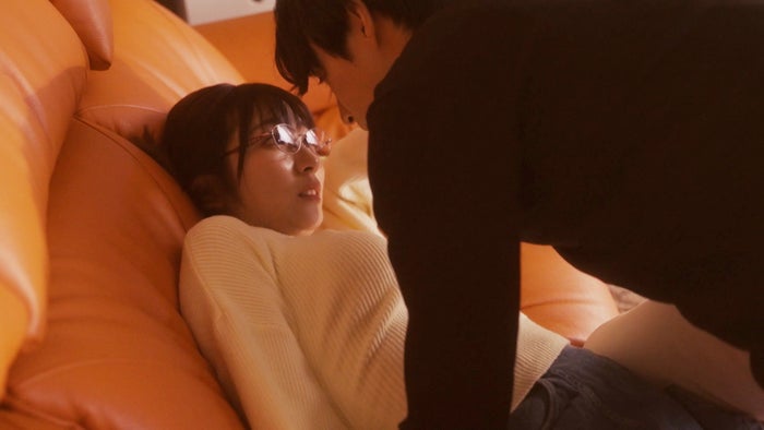 つじかりん、古屋呂敏（C）「教えてください、藤縞さん！」製作委員会