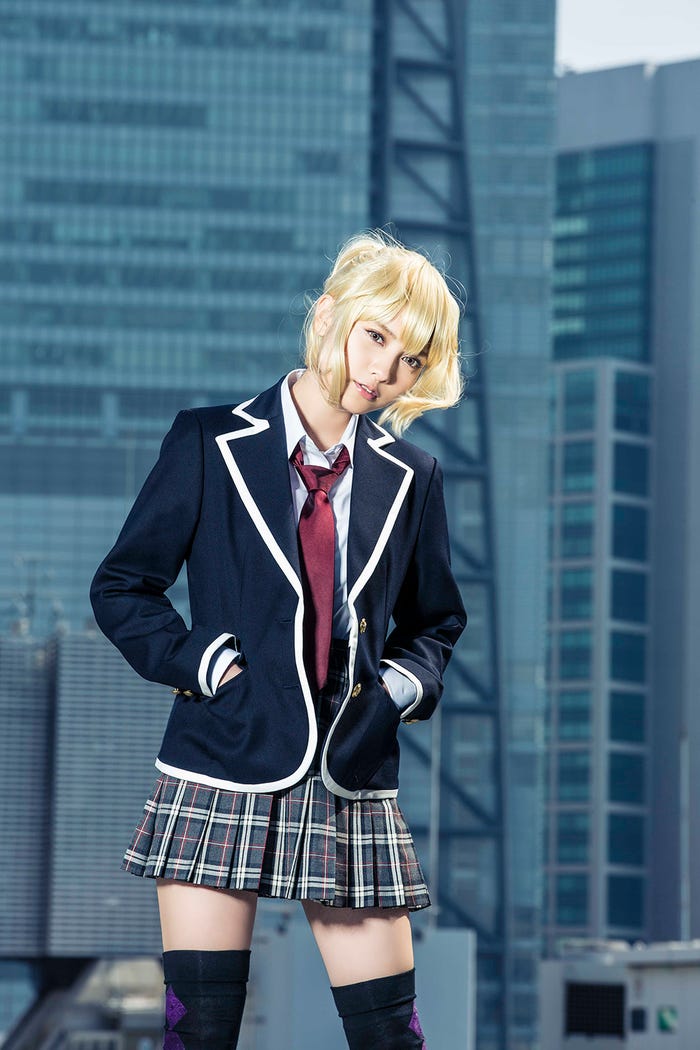 二瀬真由子に扮した桃月なしこ(C)講談社 桃月なしこ feat.『天空侵犯』