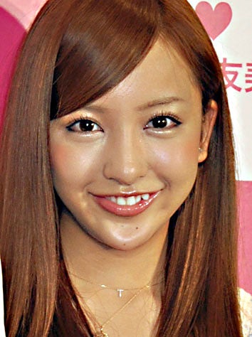 AKB48板野友美、早くも2ndシングル発表！ファンの反応は？