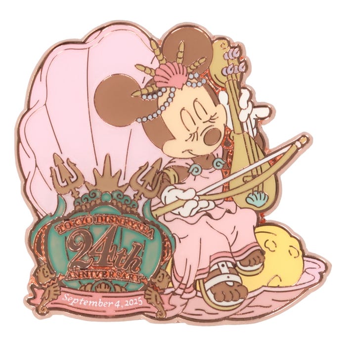 ピンバッジ¥1,200(C)Disney