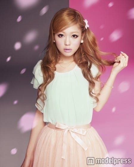 画像2 4 西野カナ ミニドレスで新曲初披露 5万5千人を悩殺 モデルプレス