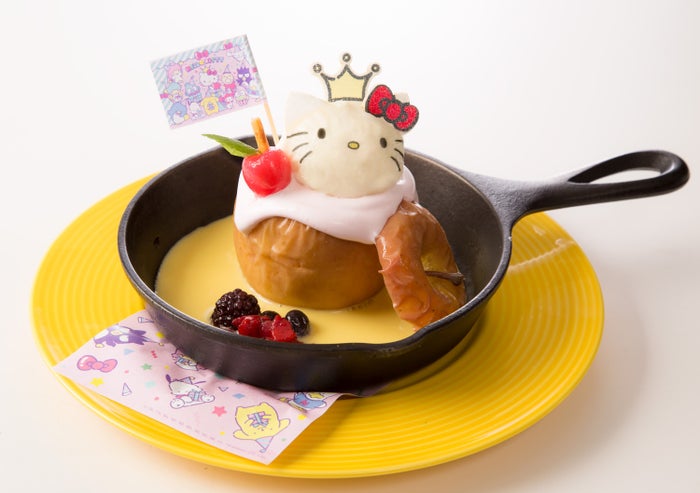 ハローキティの焼きりんご 1,290円(C)1976,2019 SANRIO CO.,LTD.APPROVAL NO.S585334