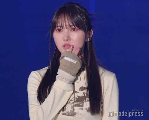 日向坂46加藤史帆、キュートなウィンクに視線集中【TGC 2024 S/S】