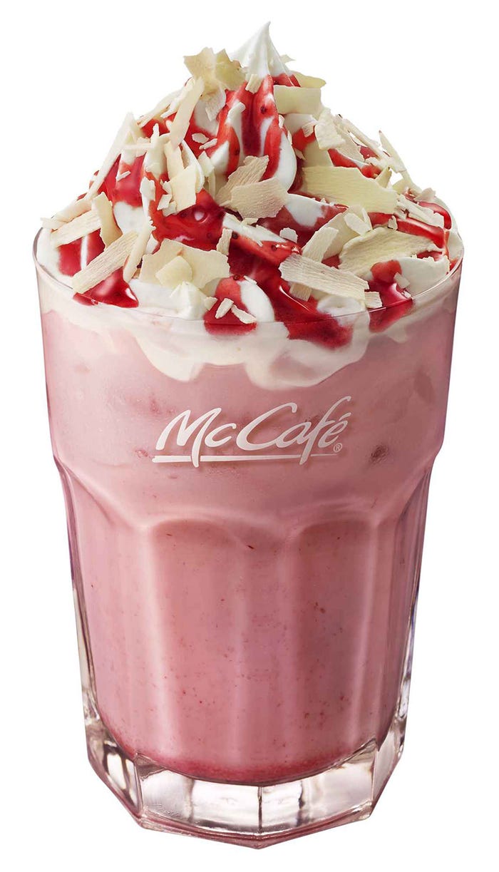 アイスホワイトチョコストロベリーラテ/画像提供:日本マクドナルド株式会社