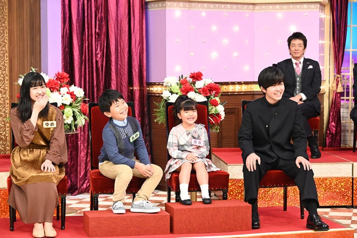 ゲスト出演する 鈴木夢・楽・誉・福 (写真左から)(C)日本テレビ