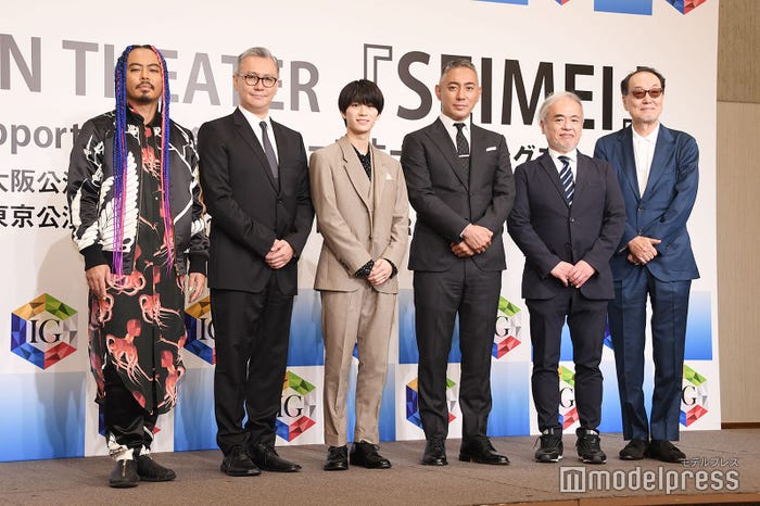 (左から)ケント・モリ、田中傳次郎、嶋崎斗亜、市川團十郎、今井豊茂、広井王子(C)モデルプレス