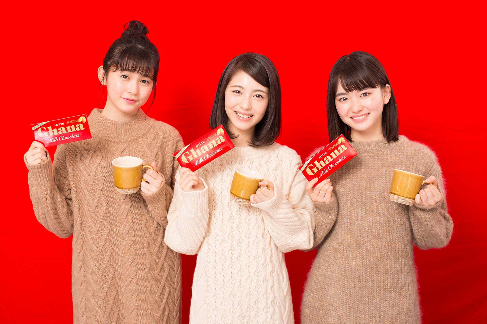 （左から）久間田琳加、浜辺美波、山田杏奈（提供画像）