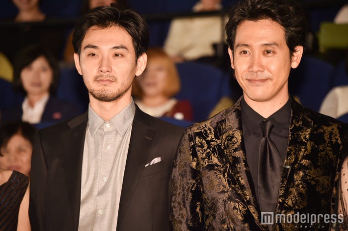 松田龍平、大泉洋 (C)モデルプレス