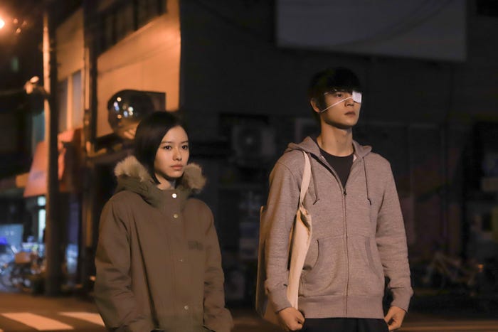 山本舞香、窪田正孝(C)2019「東京喰種【S】」製作委員会(C)石田スイ/集英社