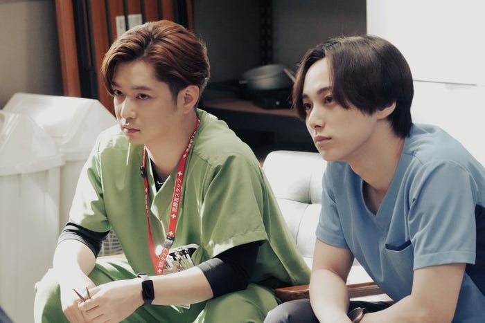 千葉雄大、尾崎匠海、「アンメット ある脳外科医の日記」第5話より(C)カンテレ