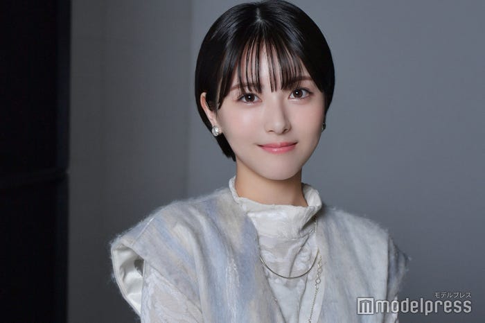 浜辺美波(C)モデルプレス