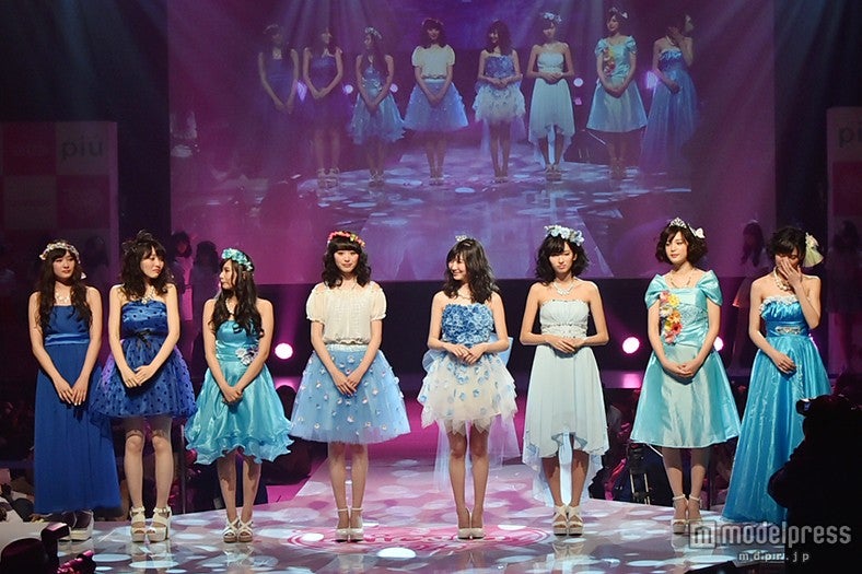 「nicola」を卒業する8人