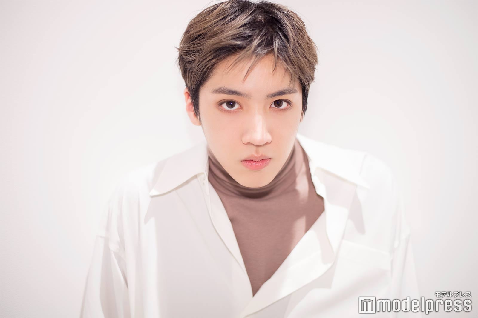 ウソク （C）モデルプレス