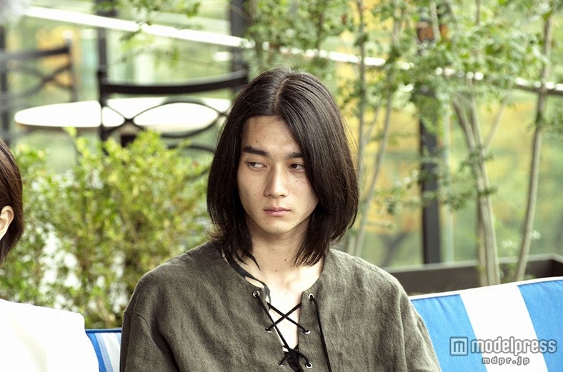 栁俊太郎／映画「ストレイヤーズ・クロニクル」より