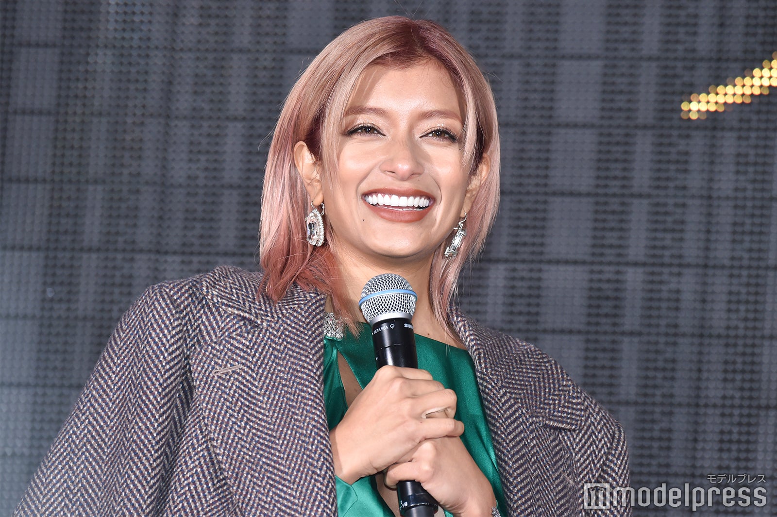 ローラ（C）モデルプレス