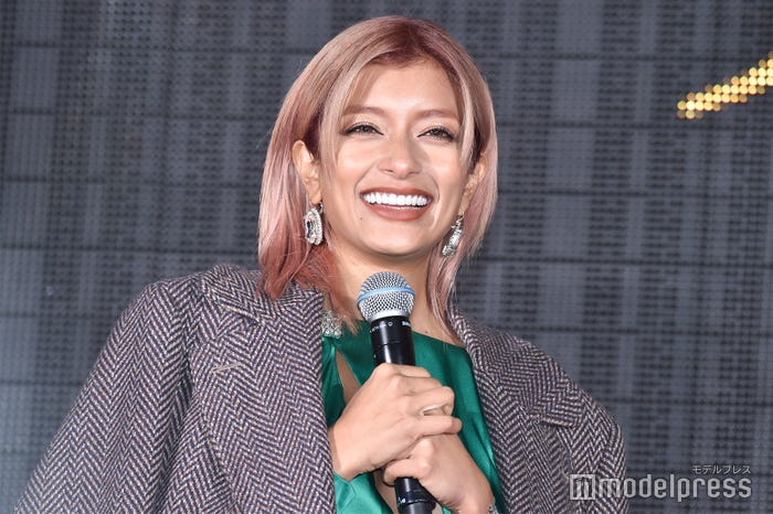 ローラ(C)モデルプレス