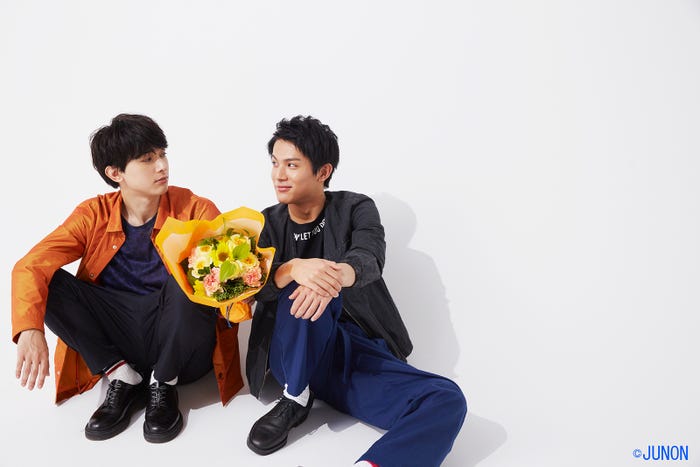 吉沢亮、中川大志/「JUNON」9月号より(画像提供:主婦と生活社)